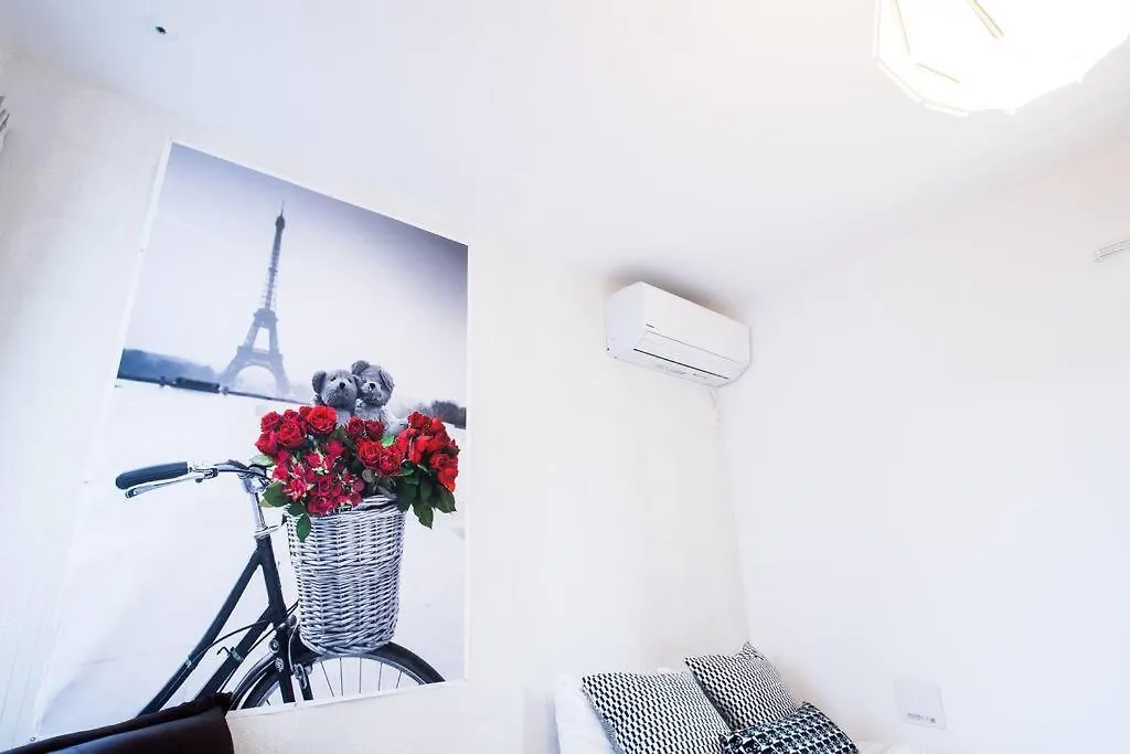 Comma House Nishi-Ikebukuro 201+301 Apartment Tokyo