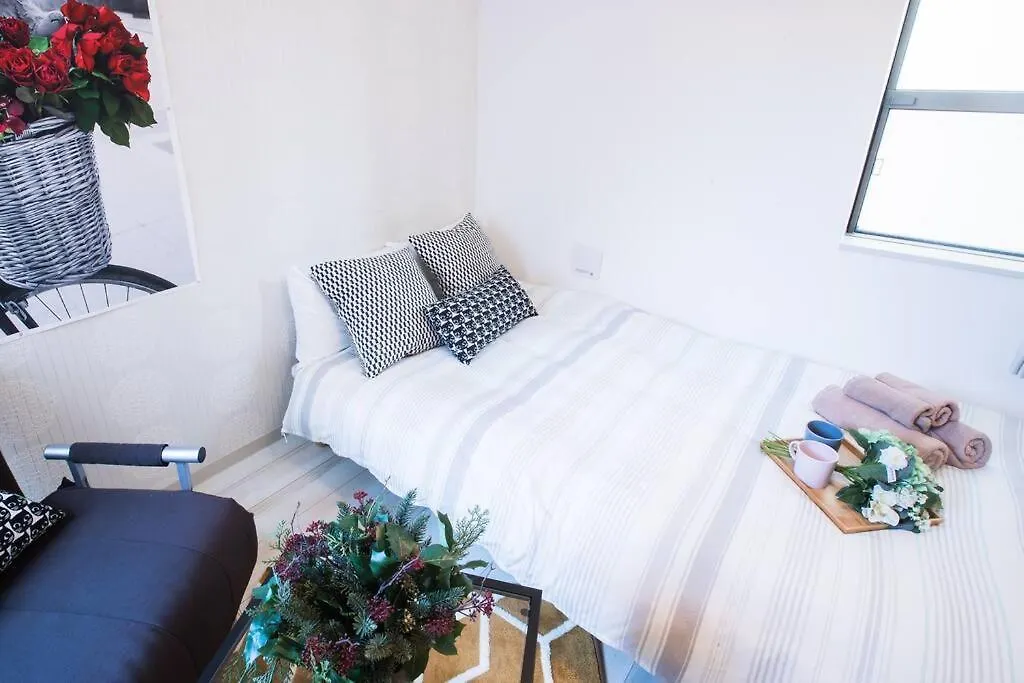 Comma House Nishi-Ikebukuro 201+301 Apartment Tokyo